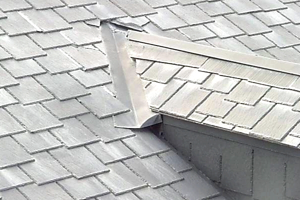 屋根からの雨漏り事例、雨漏り箇所を見つけられますか？|外壁塗装・屋根塗装のことなら福岡市・糸島市のエコテックス